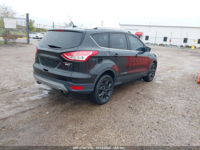 1FMCU9JX3FUC22417 Ford Escape Titanium