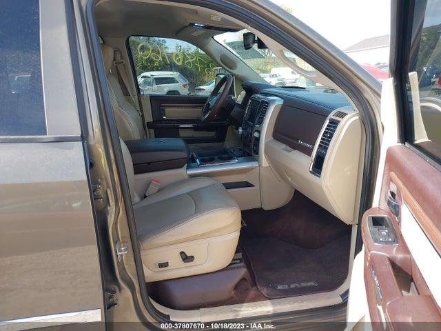 1C6RR7NT8ES264255 RAM 1500 Laramie