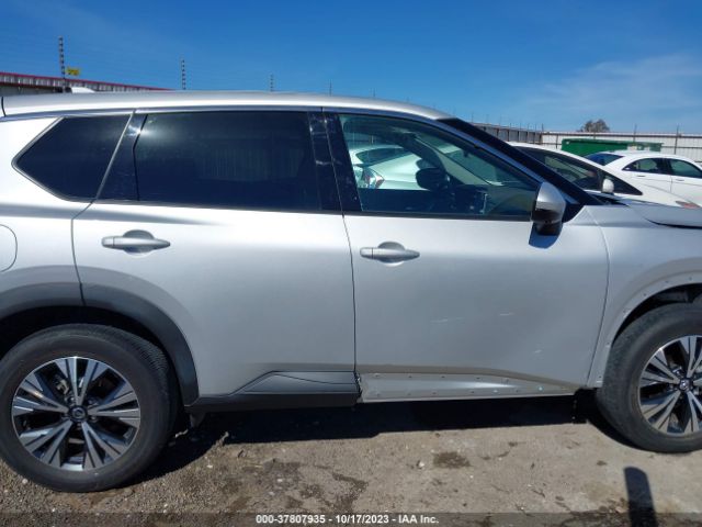 5N1AT3BA0MC741896 Nissan ROGUE SV