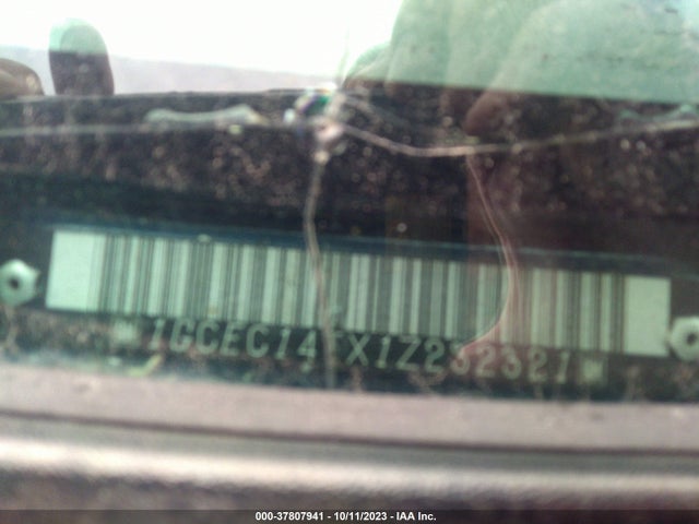 2001 CHEVROLET SILVERADO 1500 1GCEC14TX1Z232321 Photo 8