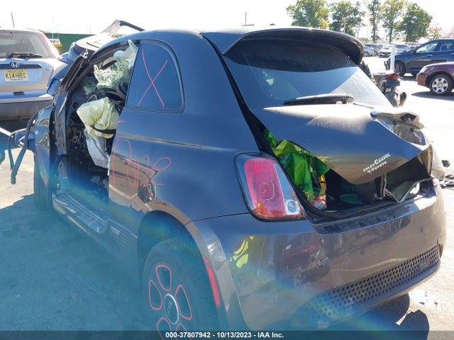 2017 FIAT 500E 3C3CFFGE7HT620962 Photo 2