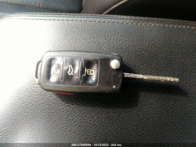1VWAS7A37EC046752 Volkswagen Passat 1.8t Wolfsburg Edition