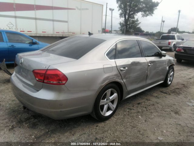1VWAS7A37EC046752 Volkswagen Passat 1.8t Wolfsburg Edition