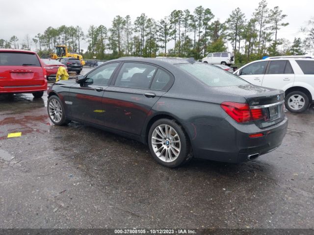 2015 BMW 740LI WBAYF4C59FGS99209 Photo 2