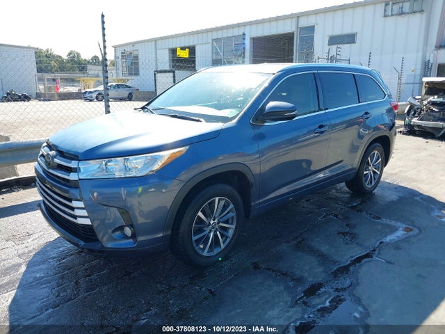 Toyota Highlander Xle/se 2017 5TDKZRFH5HS524737 Image 2
