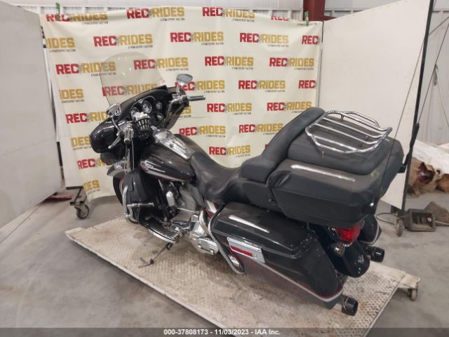 2006 HARLEY-DAVIDSON FLHTCUSE 1HD1PRE176Y953092 Photo 2