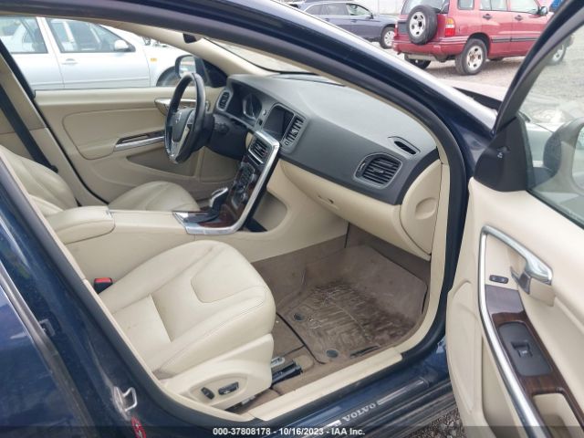 YV1612SC5F1207233 Volvo V60 T5 Premier Plus