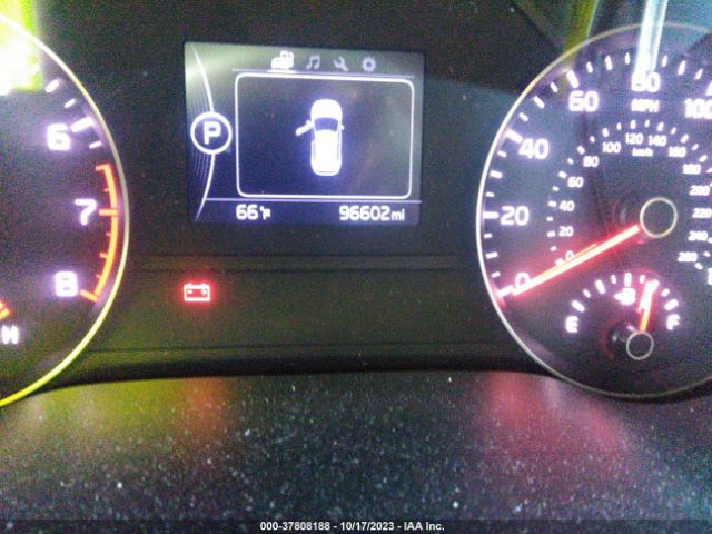 KNDPMCAC8H7293596 KIA Sportage Lx
