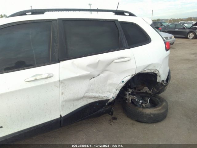 1C4PJMCB7GW203166 Jeep Cherokee Altitude