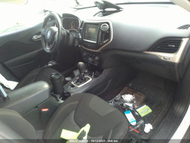 1C4PJMCB7GW203166 Jeep Cherokee Altitude