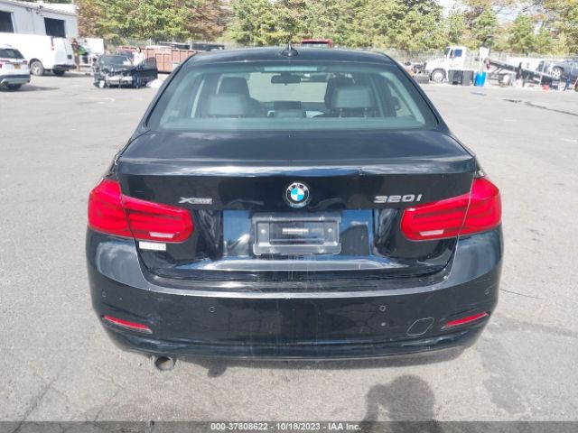 WBA8E5G55GNU22049 BMW 3 Series 320i Xdrive