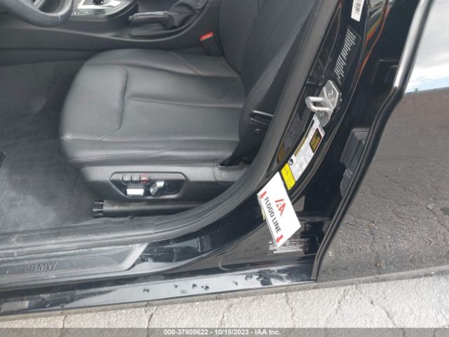 WBA8E5G55GNU22049 BMW 3 Series 320i Xdrive