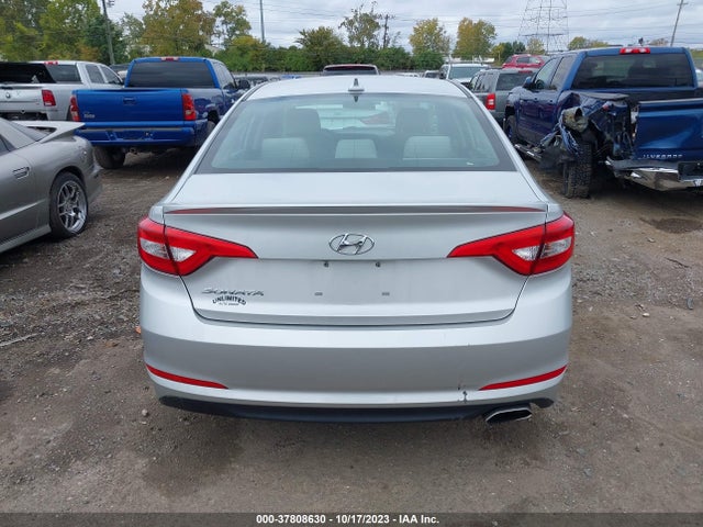 Hyundai Sonata 2.4l Se 2015 5NPE24AF0FH195068 Image 16