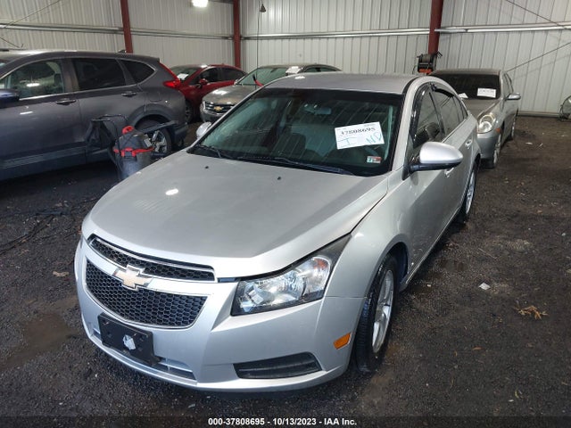 Chevrolet Cruze 1lt 2014 1G1PC5SB6E7368952 Image 2