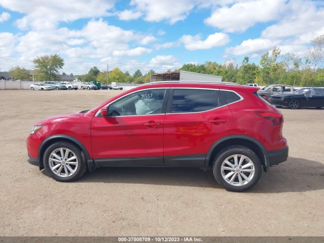 JN1BJ1CP0JW187469 Nissan Rogue Sport Sv
