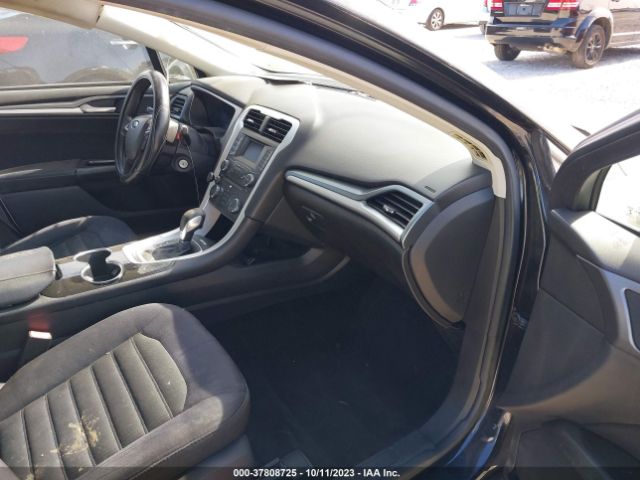 3FA6P0H77FR186111 Ford FUSION SE
