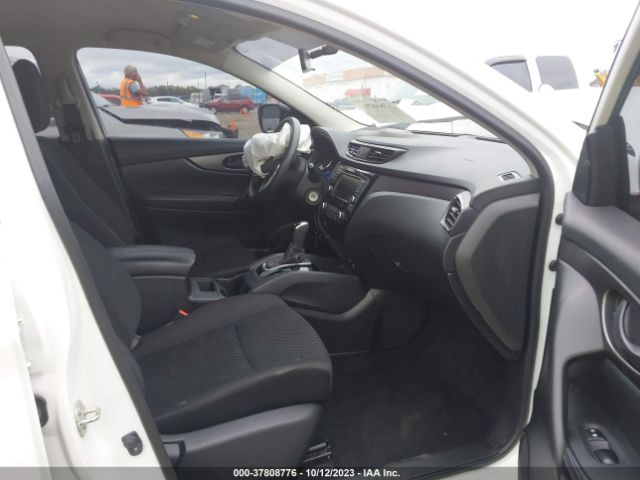 JN1BJ1CP9KW231504 Nissan Rogue Sport S