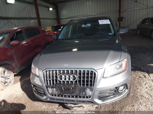 WA1LFAFP9EA115472 Audi Q5 Premium Plus