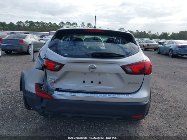 JN1BJ1CRXHW137917 Nissan Rogue Sport Sv