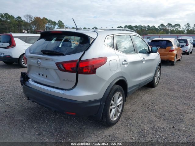 JN1BJ1CRXHW137917 Nissan Rogue Sport Sv