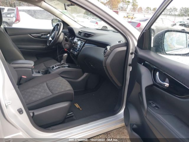 JN1BJ1CRXHW137917 Nissan Rogue Sport Sv