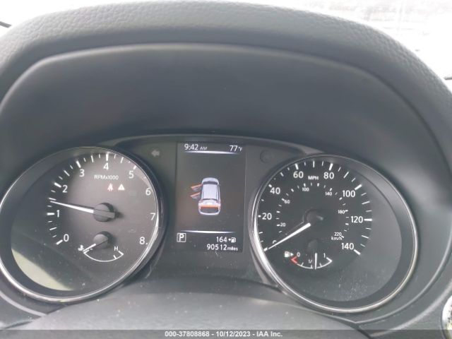 JN1BJ1CRXHW137917 Nissan Rogue Sport Sv