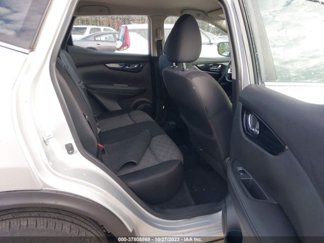 JN1BJ1CRXHW137917 Nissan Rogue Sport Sv