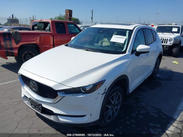 Mazda Cx-5 Touring 2018 JM3KFACMXJ1359080 Image 2