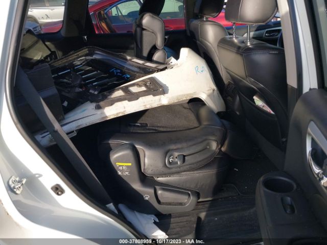 5N1DR2MM0JC651432 Nissan Pathfinder Sl