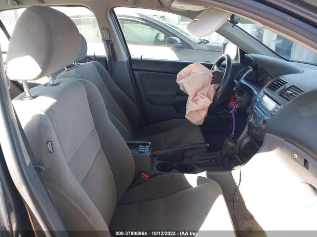 2005 HONDA ACCORD SDN LX VIN: 1HGCM564X5A130010