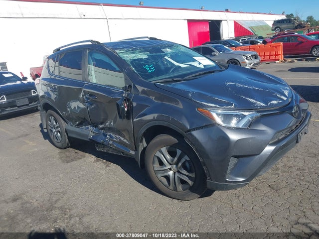2018 TOYOTA RAV4 LE VIN: 2T3BFREVXJW857004