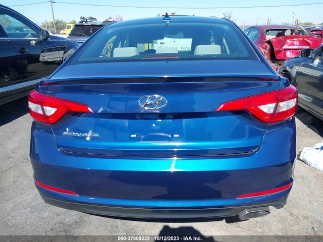 Hyundai SONATA SE 2017 5NPE24AF9HH556008 Image 15