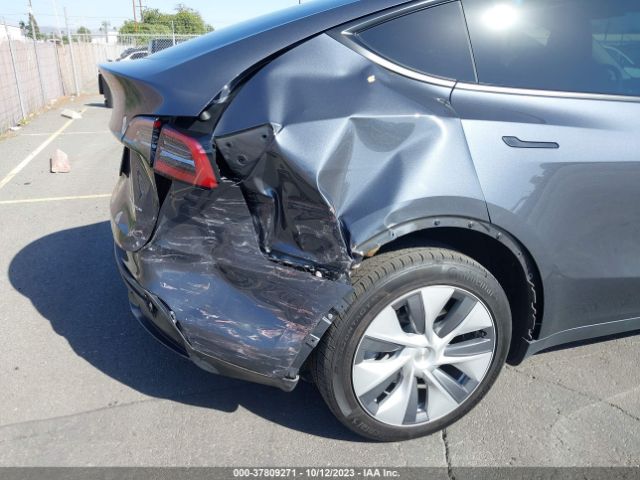 2023 TESLA MODEL Y 7SAYGDEE7PA039285 Photo 5