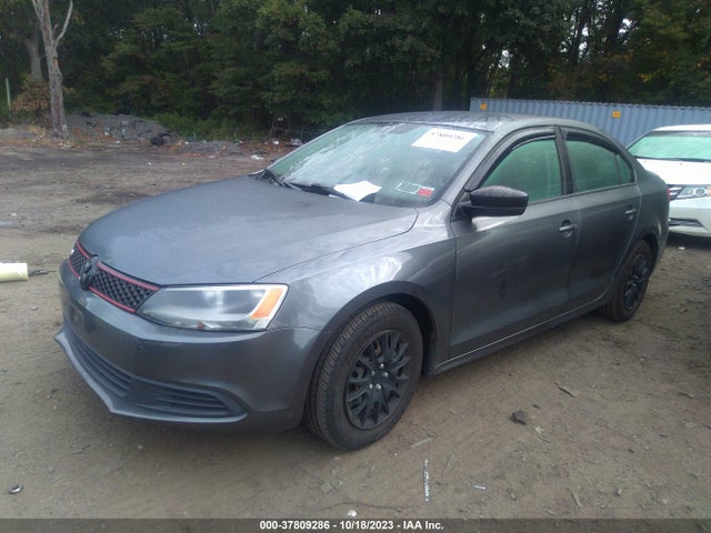 2014 VOLKSWAGEN JETTA 2.0L S VIN: 3VW2K7AJ1EM230988
