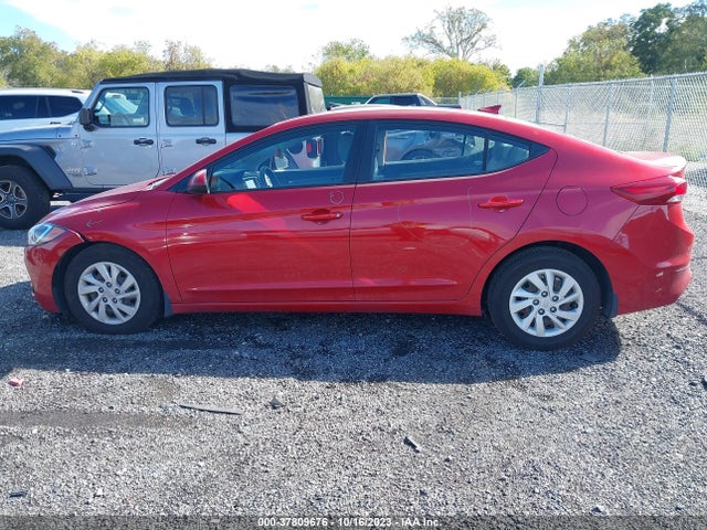 2018 HYUNDAI ELANTRA SE VIN: 5NPD74LF5JH375858