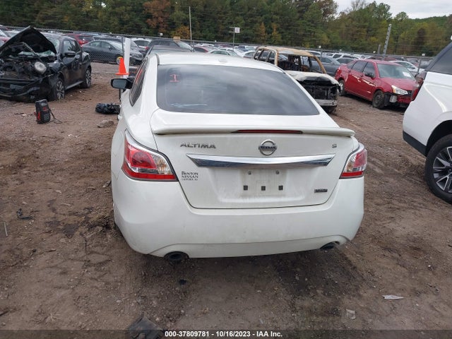 Nissan Altima 2.5 S 2015 1N4AL3APXFN891599 Image 16