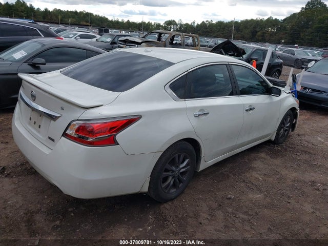 Nissan Altima 2.5 S 2015 1N4AL3APXFN891599 Image 4