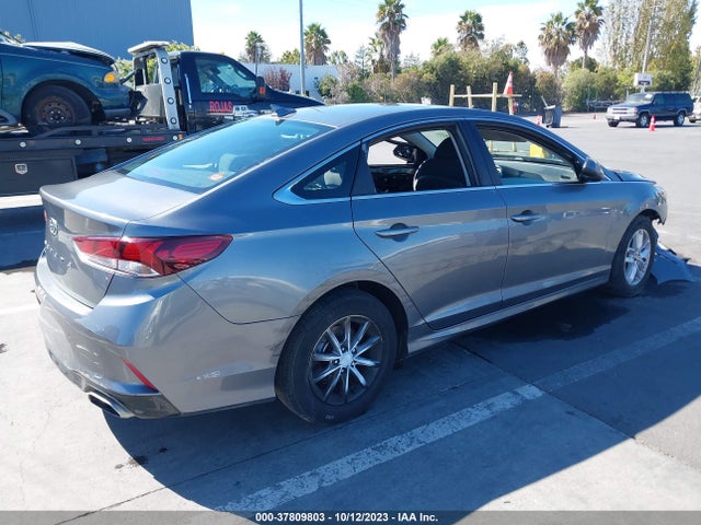 Hyundai SONATA SE 2018 5NPE24AF0JH699483 Image 4