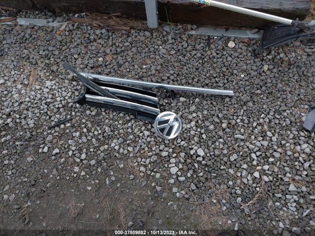 3VV4B7AX4JM154422 Volkswagen Tiguan Sel Premium