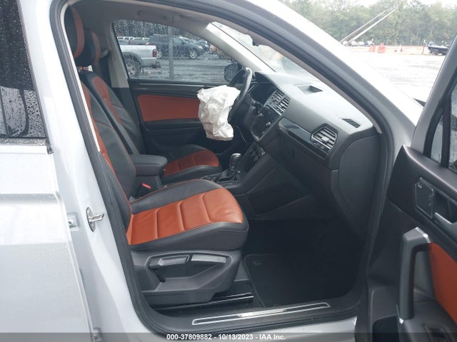 3VV4B7AX4JM154422 Volkswagen Tiguan Sel Premium