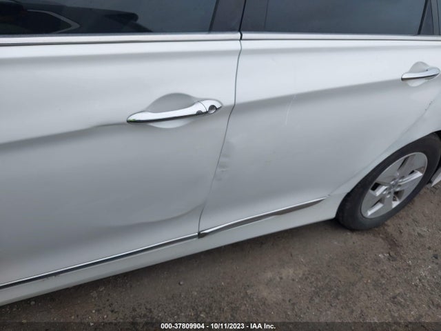 2012 HYUNDAI SONATA HYBRID VIN: KMHEC4A45CA042129