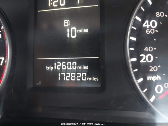 1VWAT7A33FC081853 Volkswagen Passat 1.8t Wolfsburg Ed