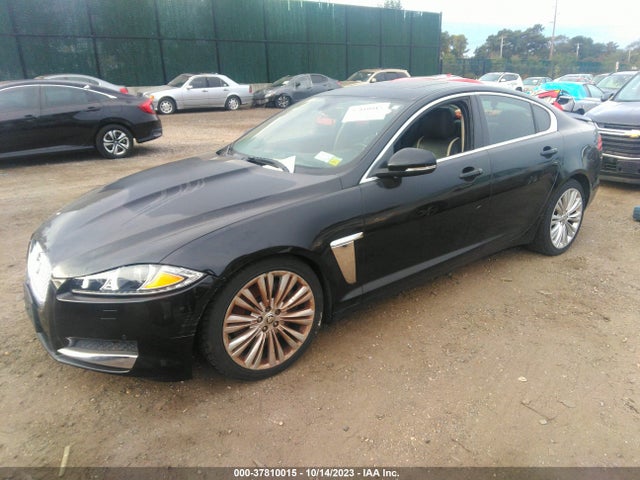 2012 JAGUAR XF SAJWA0HB7CLS52412 Photo 1