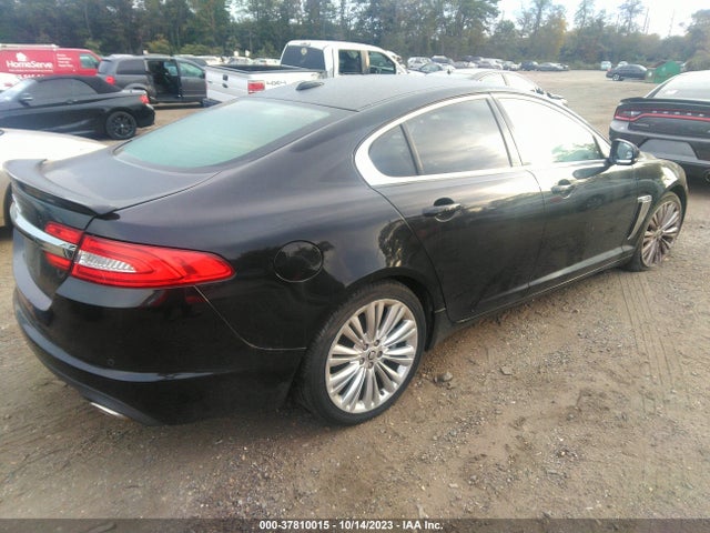 2012 JAGUAR XF SAJWA0HB7CLS52412 Photo 3