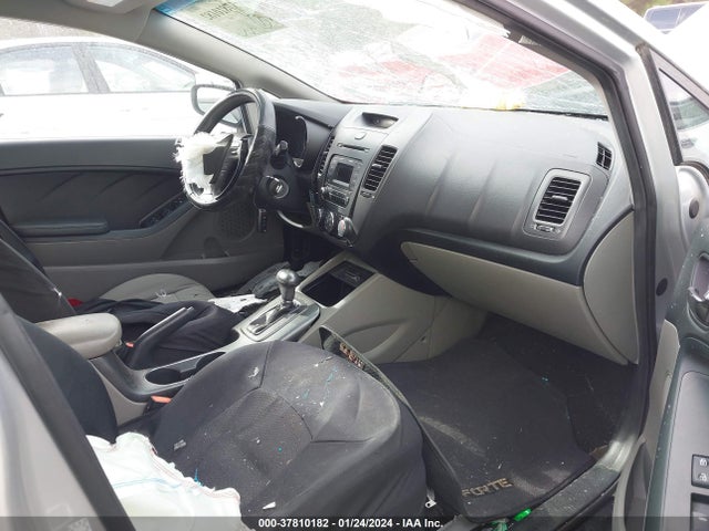 KIA FORTE LX 2016 KNAFK4A64G5552898 Image 5