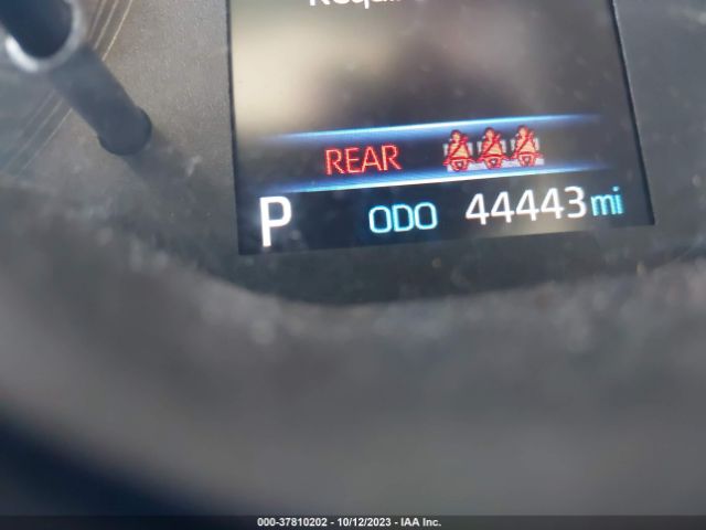 5YFEPMAE3MP259743 Toyota COROLLA LE