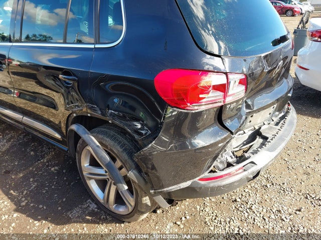 WVGAV3AX8EW011797 Volkswagen Tiguan R-line