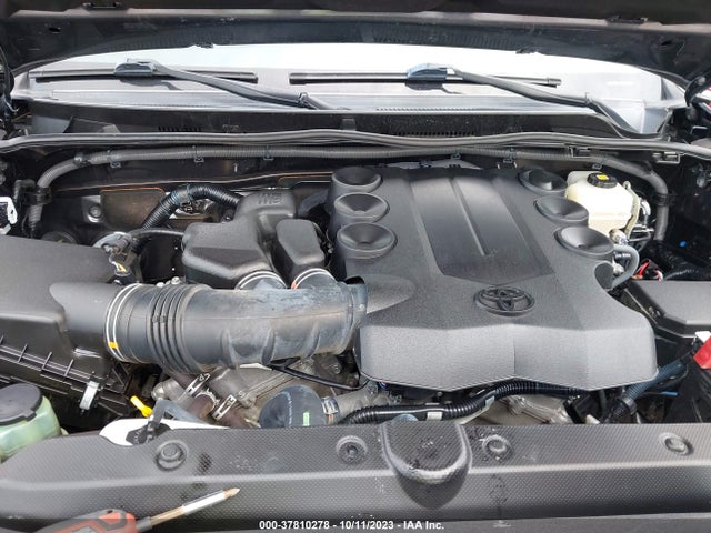 Toyota 4RUNNER SR5 2018 JTEBU5JR0J5507486 Image 10