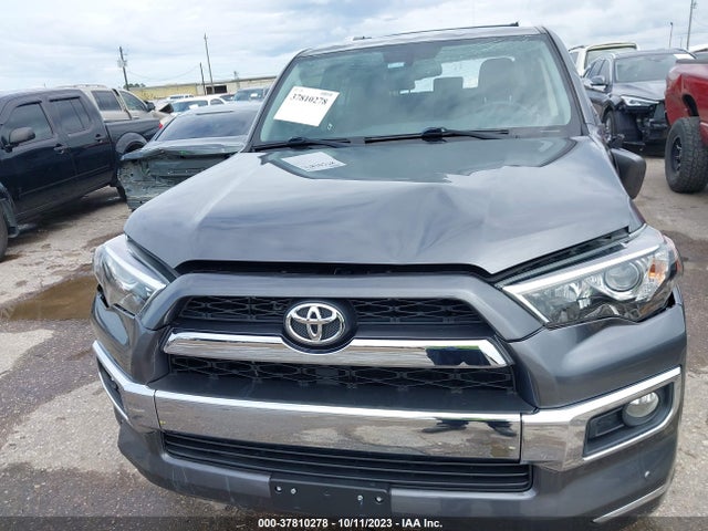 Toyota 4RUNNER SR5 2018 JTEBU5JR0J5507486 Image 12