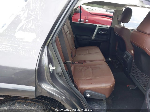 Toyota 4RUNNER SR5 2018 JTEBU5JR0J5507486 Image 8